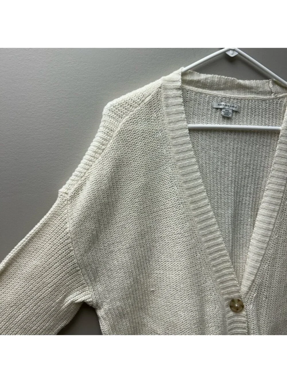 American Eagle‎ Cream Button Up Cardigan